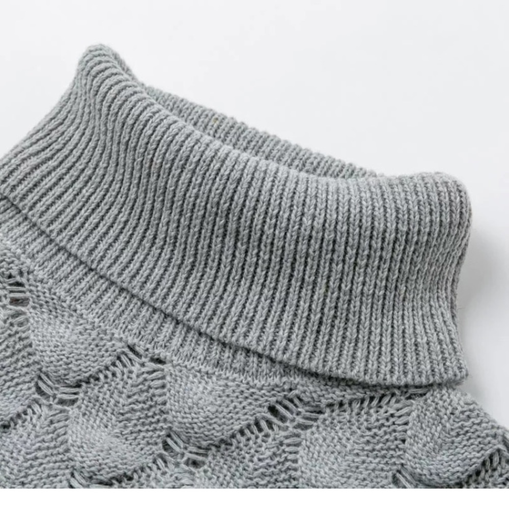 Gray Turtleneck Textured Scallop Knit Sweater - Picture 4 of 7